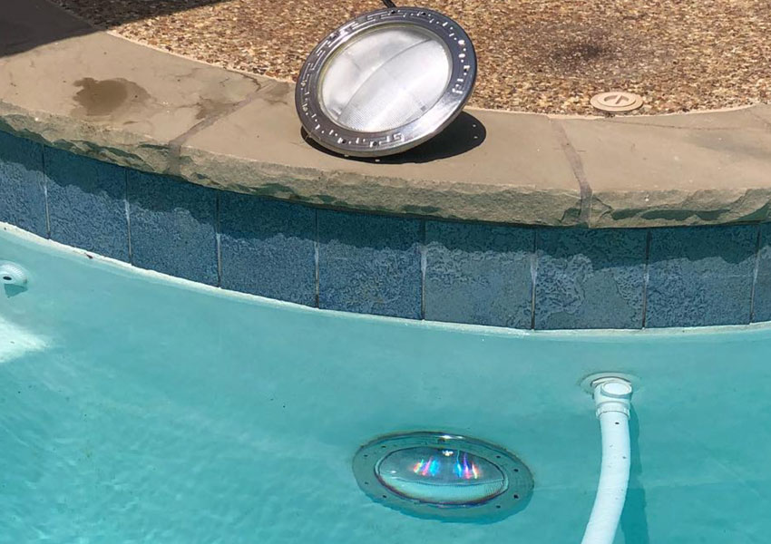 Pool light repair